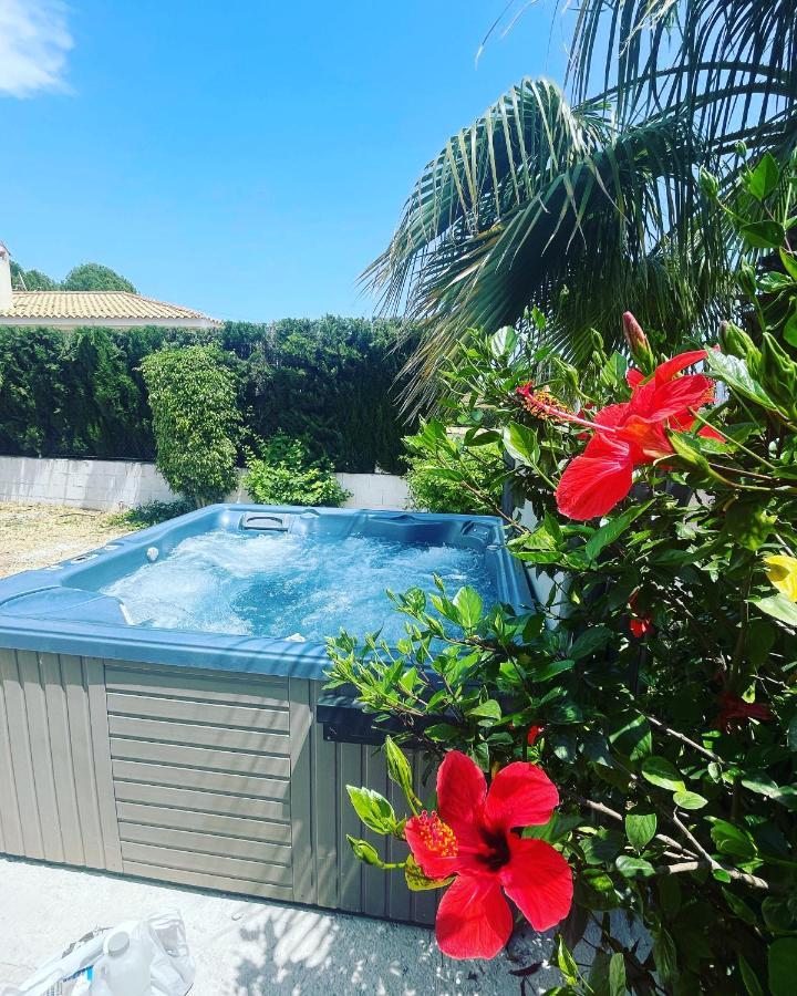 Villa La Vida L'Alfas del Pi Bagian luar foto